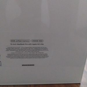 MacBook pro "13" with a apple M2 chip